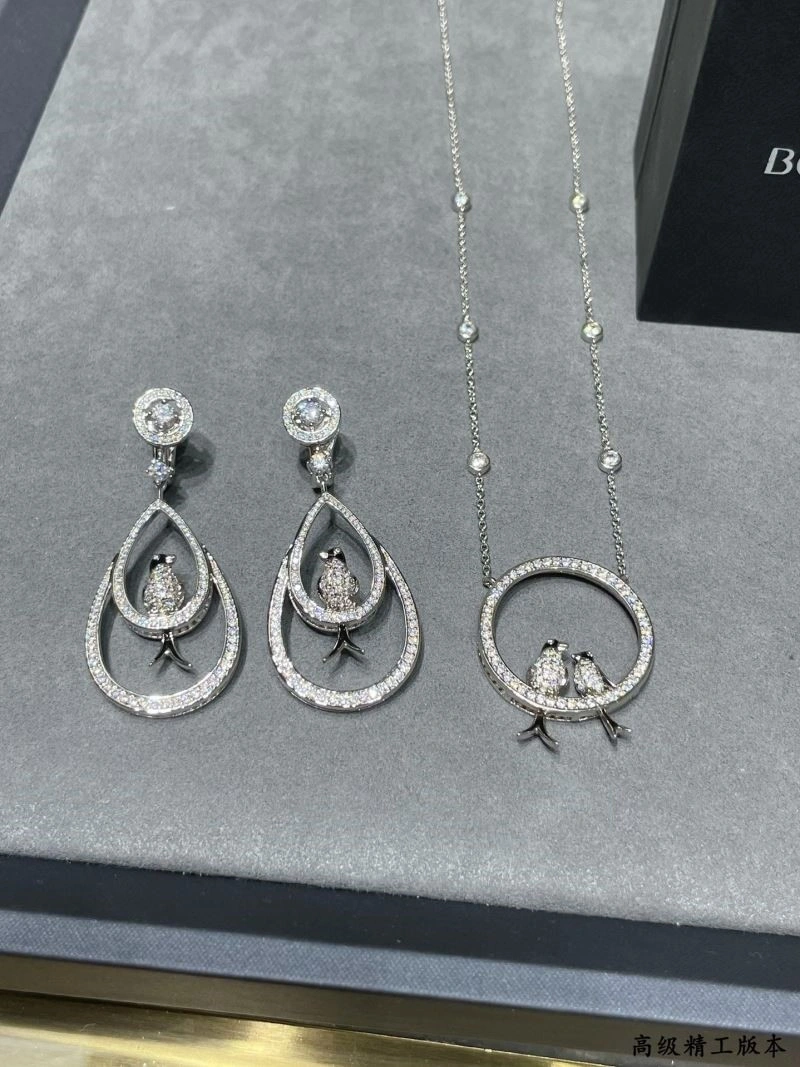 Boucheron Earrings Unique 210094