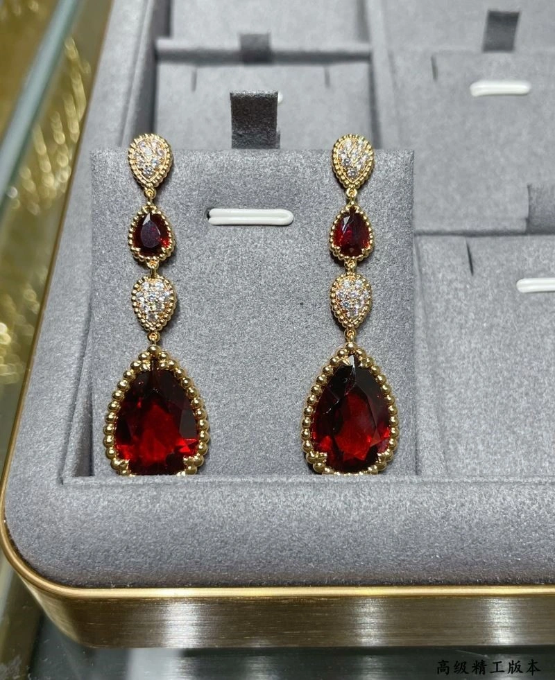 Attractive Boucheron Earrings 210093