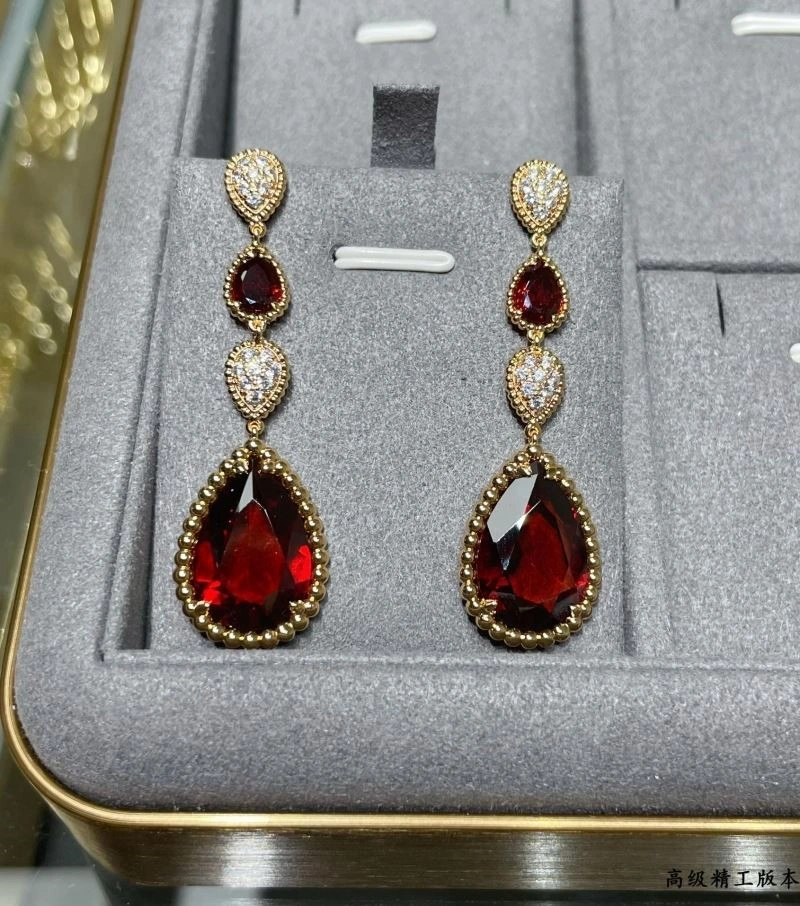 Attractive Boucheron Earrings 210093