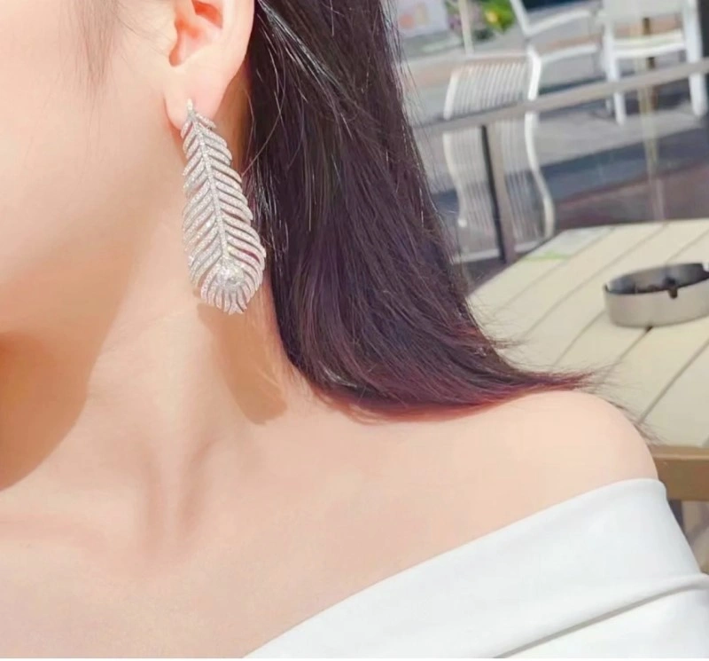 Minimalist Boucheron Earrings 208178