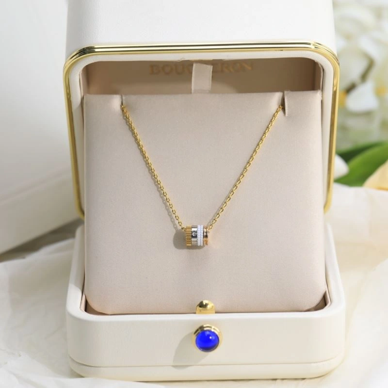 Boucheron Necklaces Packable 214012