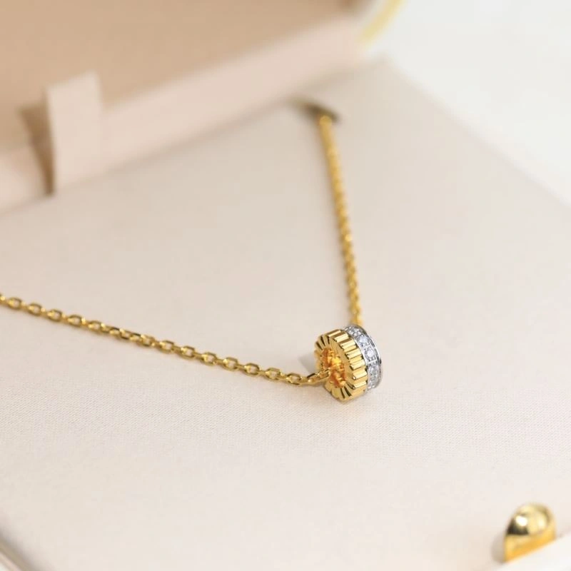 Sleek Boucheron Necklaces 214667