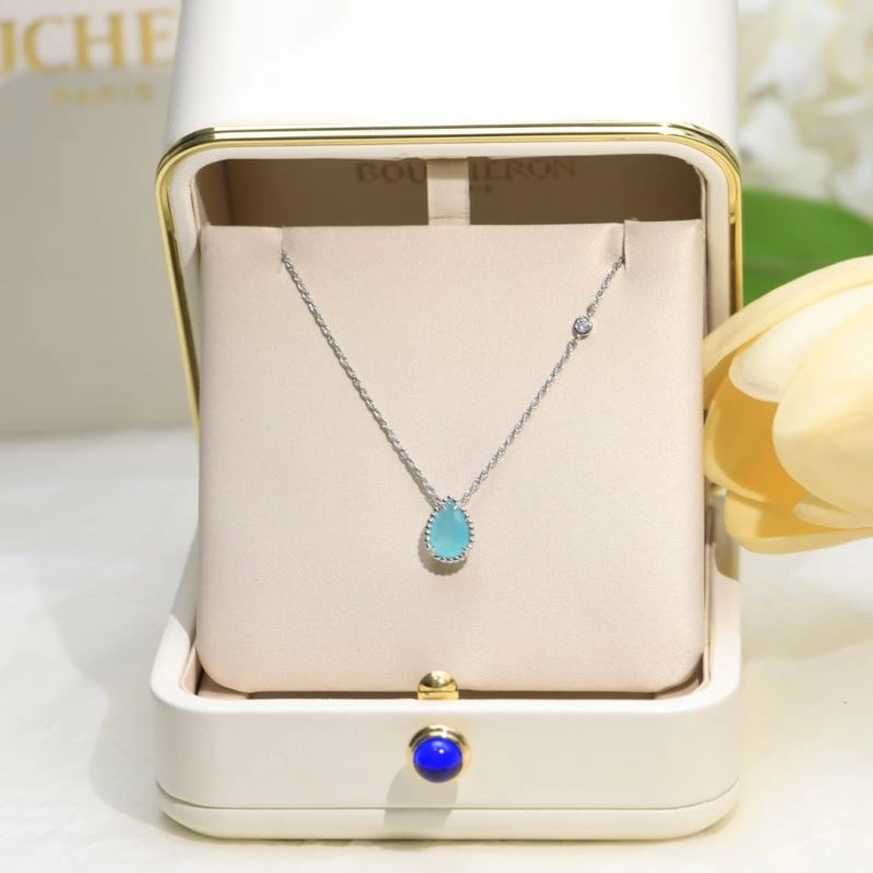 WaterResistant Boucheron Necklaces 214330