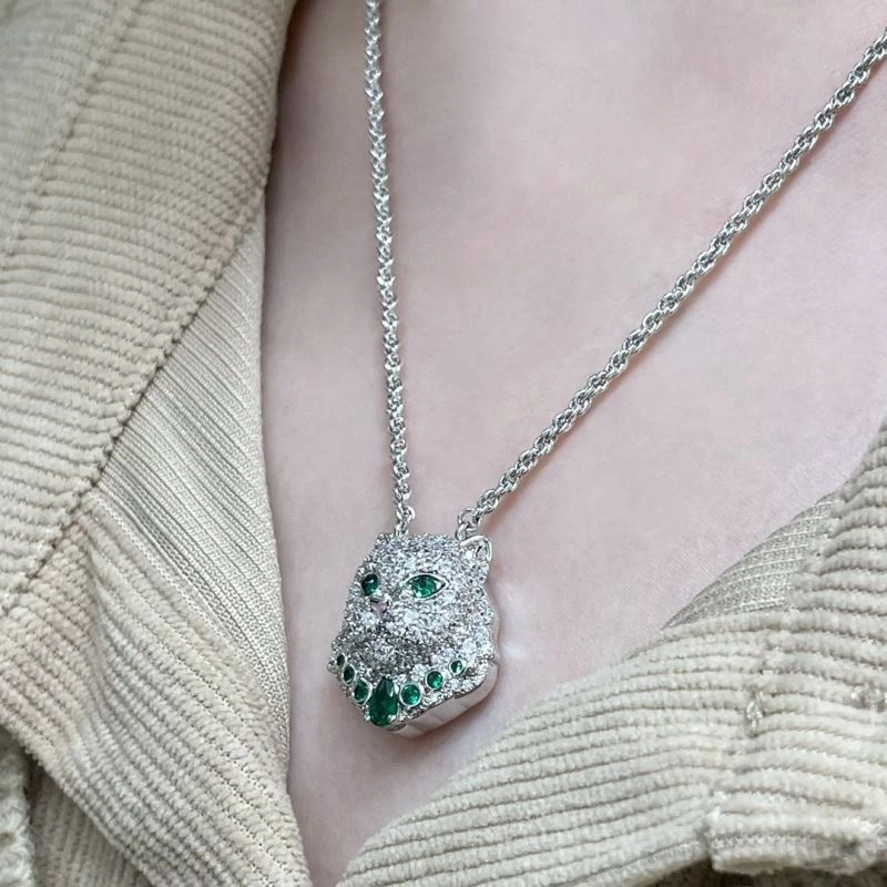 Chic Boucheron Necklaces 212657