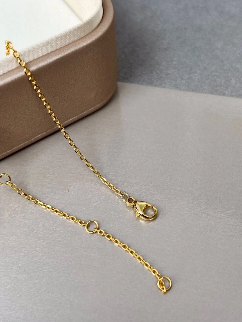 Comfortable Boucheron Necklaces 212395