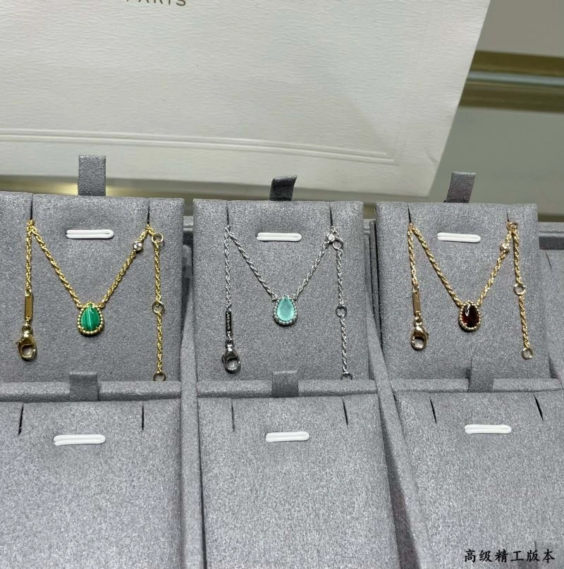 Boucheron Necklaces WaterResistant 212371
