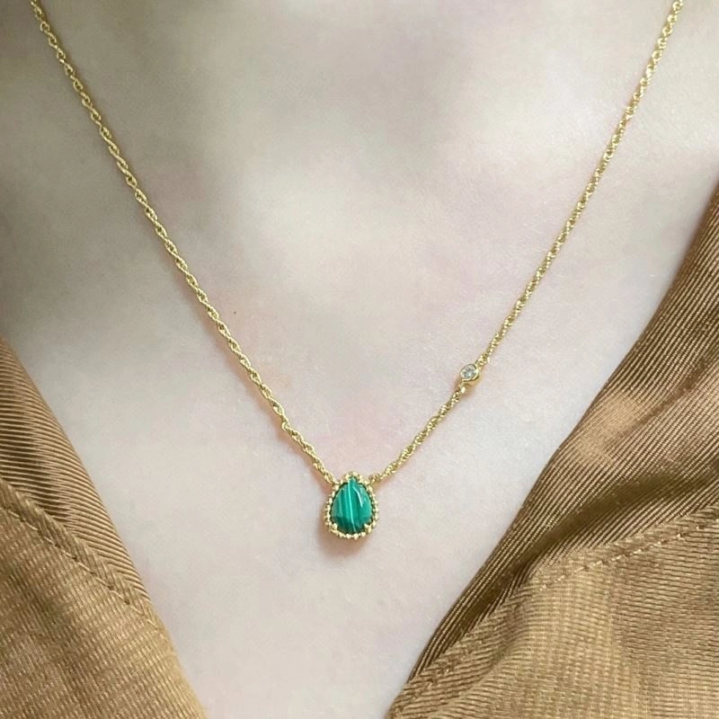 Boucheron Necklaces Unique 212377