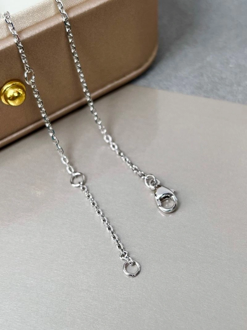 Timeless Boucheron Necklaces 212382