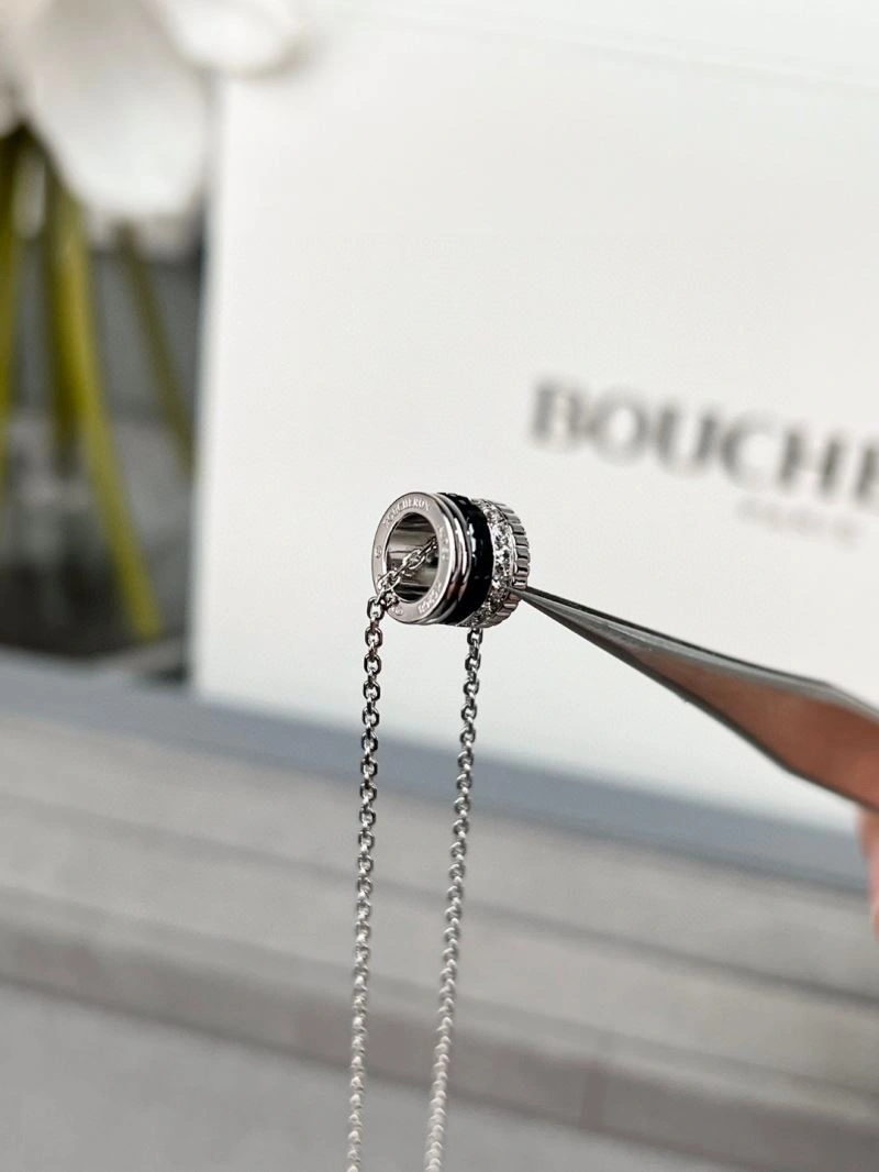 Timeless Boucheron Necklaces 212382