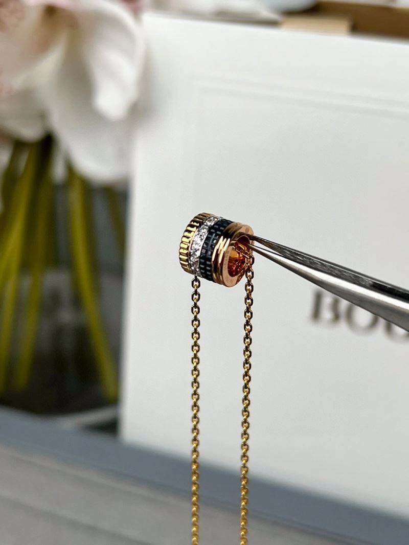 Boucheron Necklaces Modern 212380