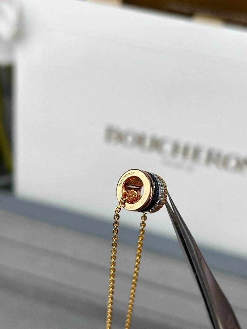 Boucheron Necklaces Modern 212380