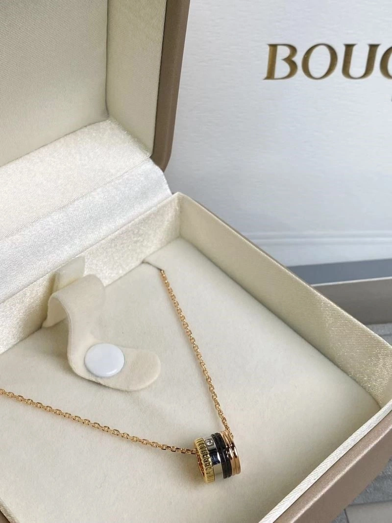 Boucheron Necklaces Seasonal 210882
