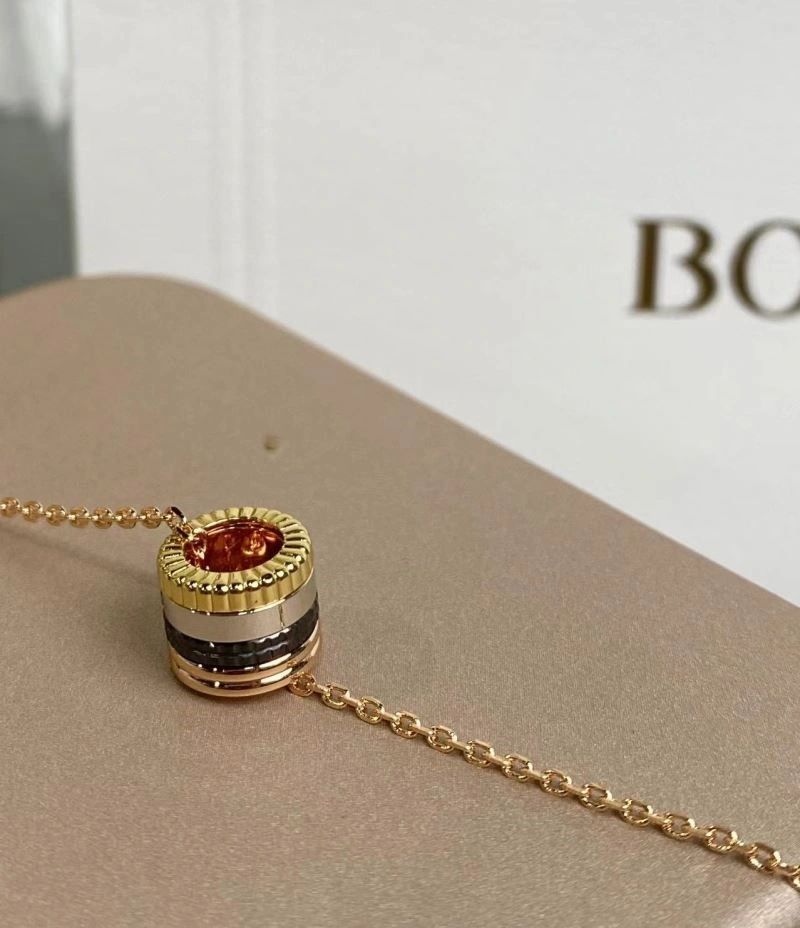 Boucheron Necklaces Seasonal 210882