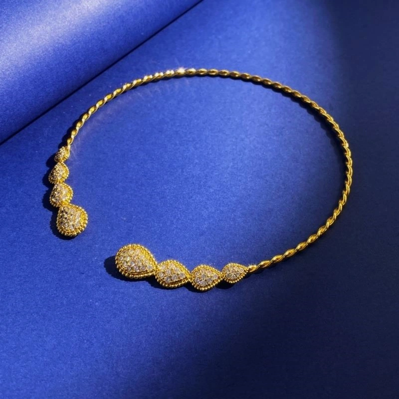 FreshLook Boucheron Necklaces 210098
