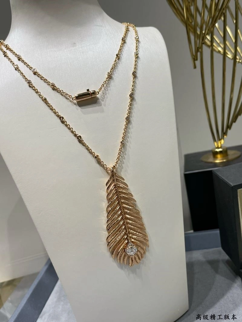 Supportive Boucheron Necklaces 210095