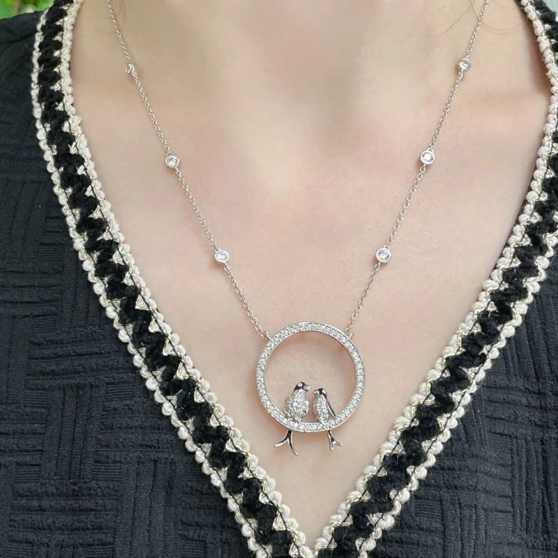Boucheron Necklaces Lightweight 210085