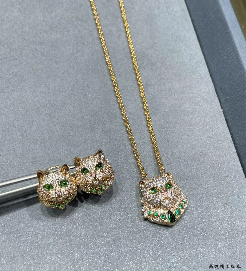 Boucheron Necklaces Breathable 210080