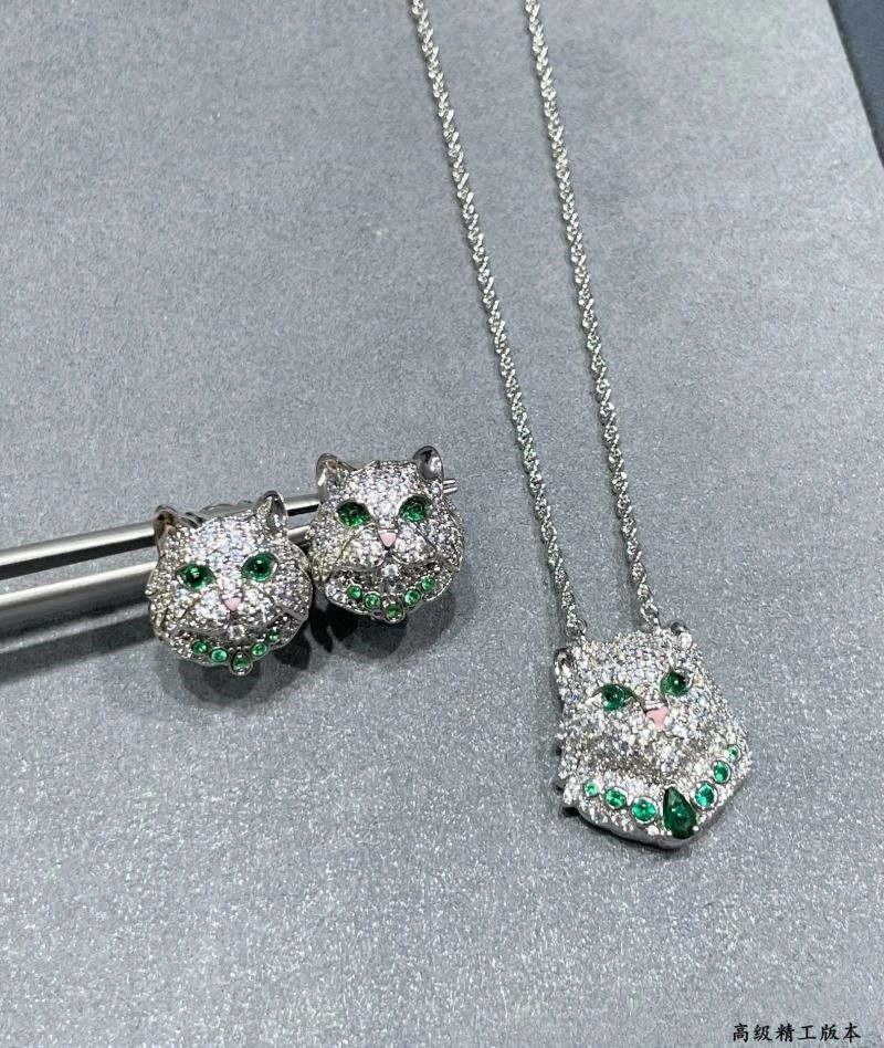 Boucheron Necklaces Breathable 210080