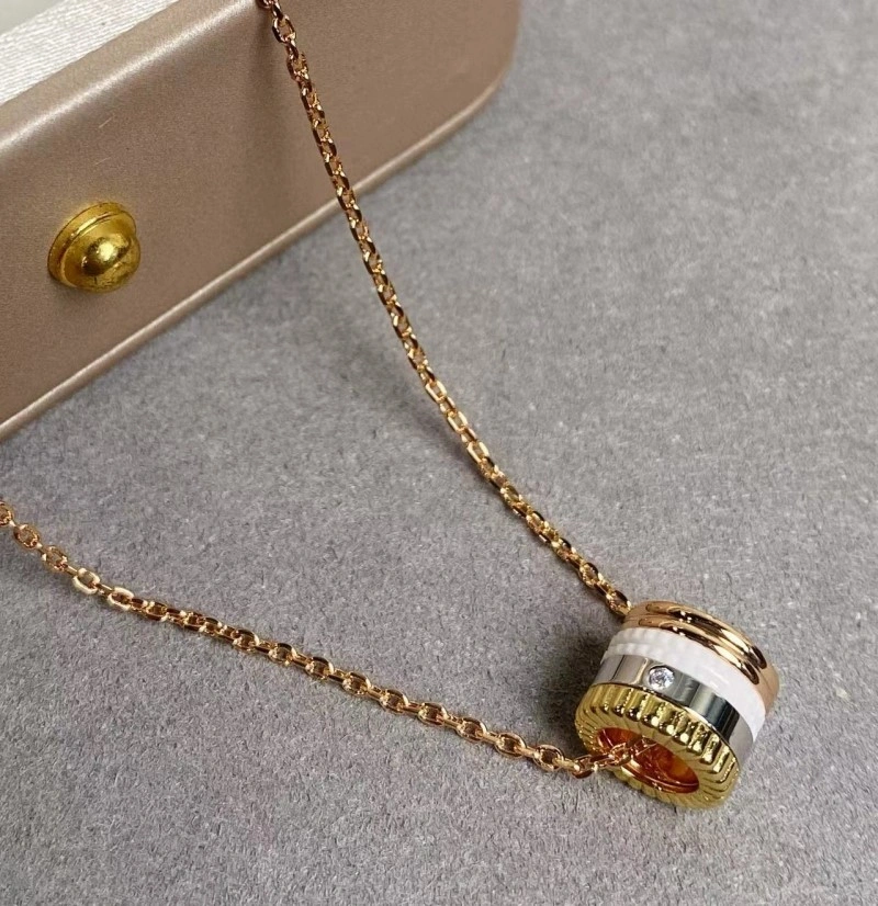 Comfortable Boucheron Necklaces 208857