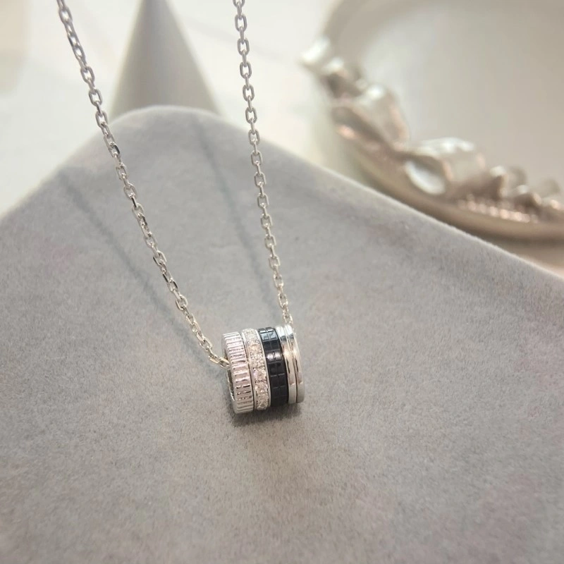 Sleek Boucheron Necklaces 208177