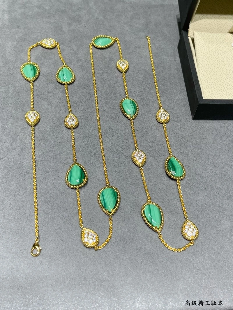 Boucheron Necklaces FreshLook 208155