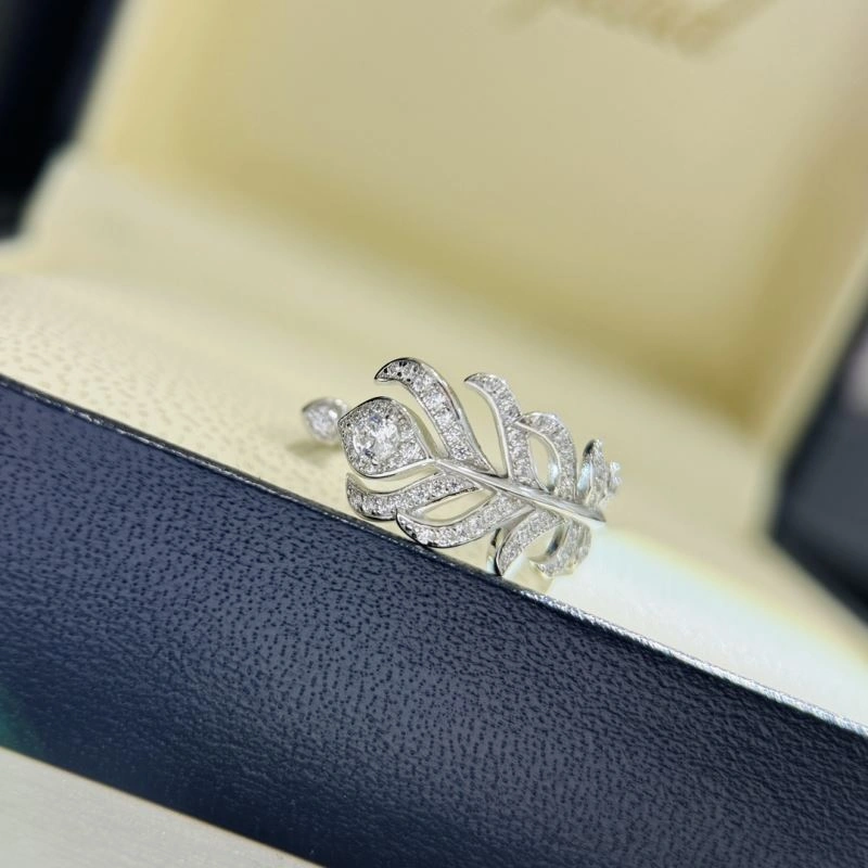 Minimalist Boucheron Rings 214011