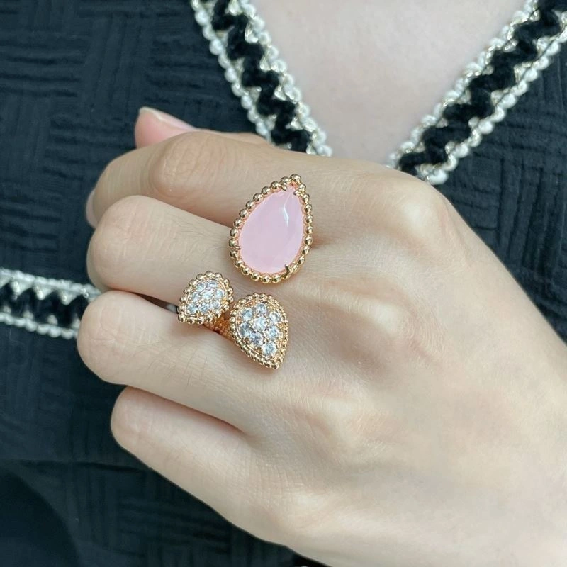 Boucheron Rings Sleek 212355