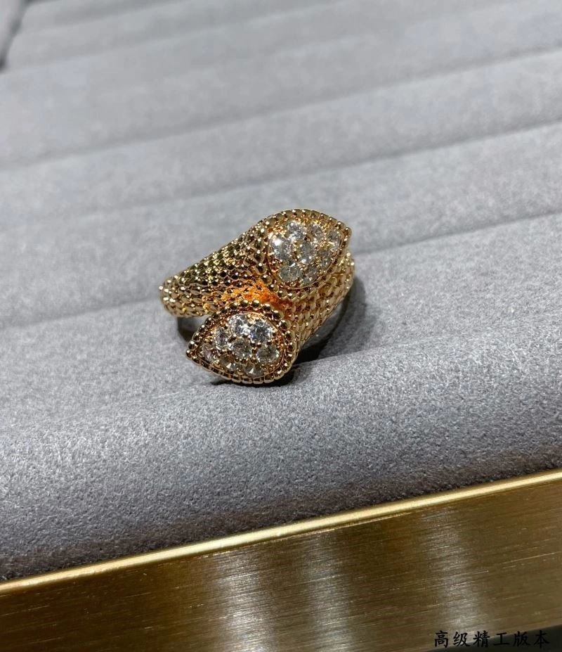 Minimalist Boucheron Rings 210075