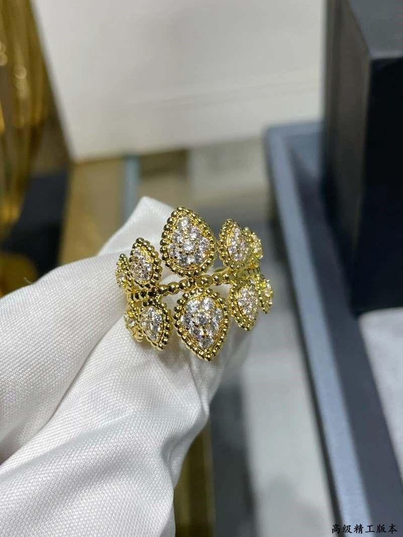 Effortless Boucheron Rings 210062
