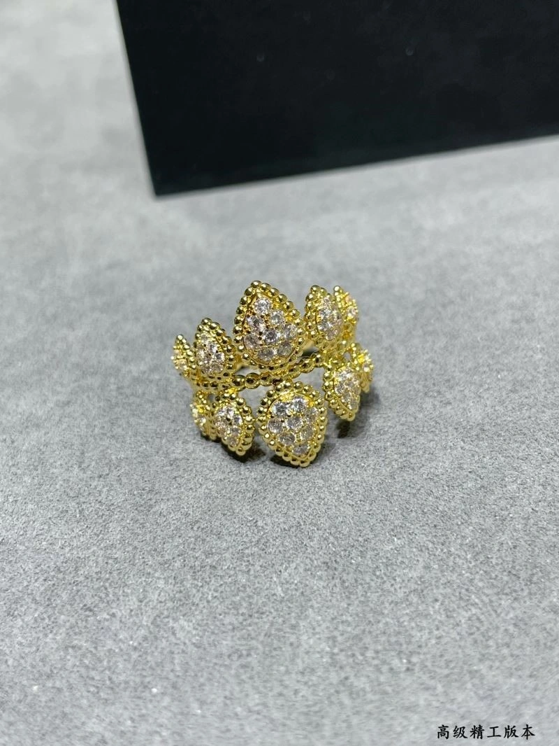 Effortless Boucheron Rings 210062