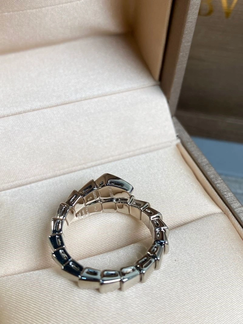 Sleek Boucheron Rings 208850