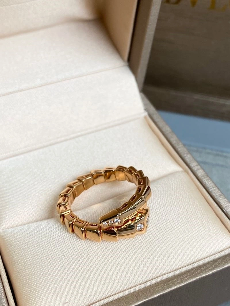 Boucheron Rings Classic 208849