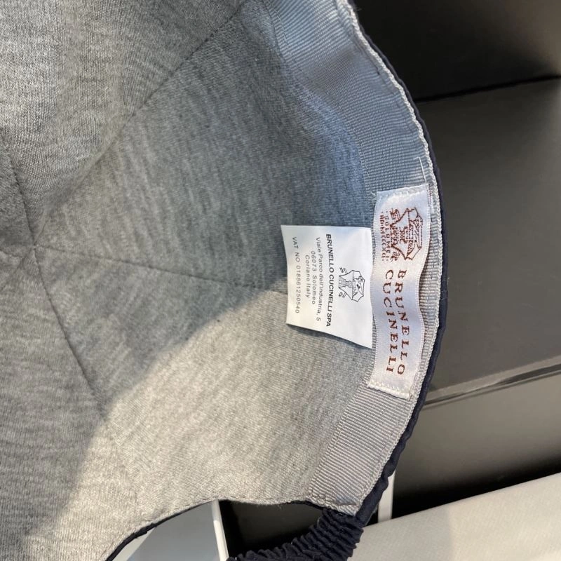 Brunello Cucinelli Caps Youthful 260561