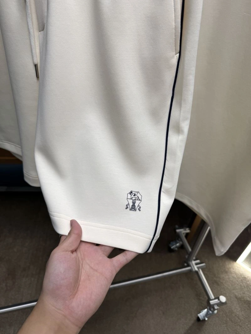 Brunello Cucinelli Short Pants Sporty 161944