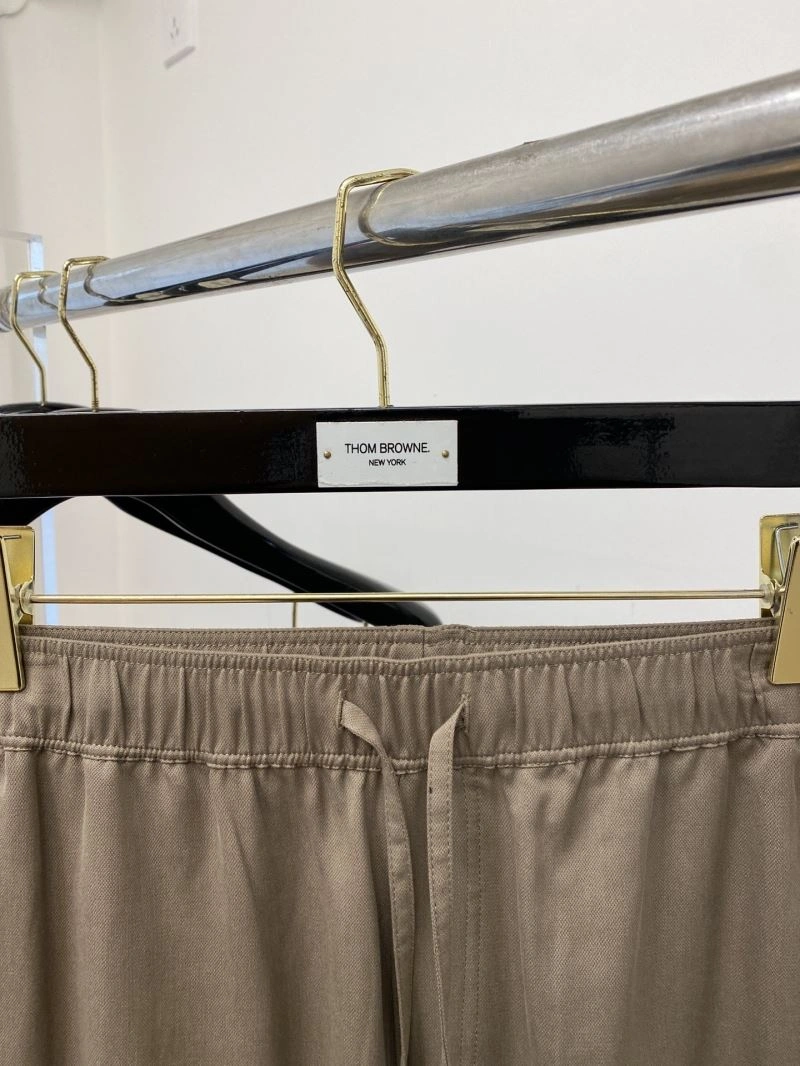 Brunello Cucinelli Short Pants Minimalist 160888