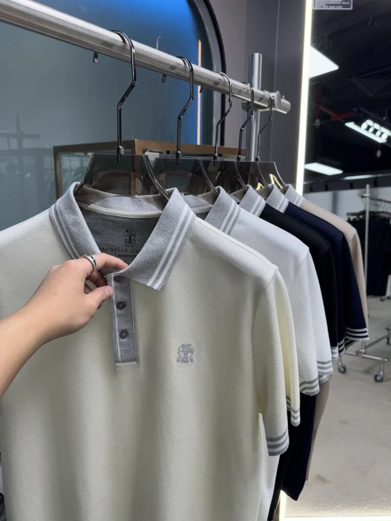 Brunello Cucinelli T-Shirts Trendsetting 163026