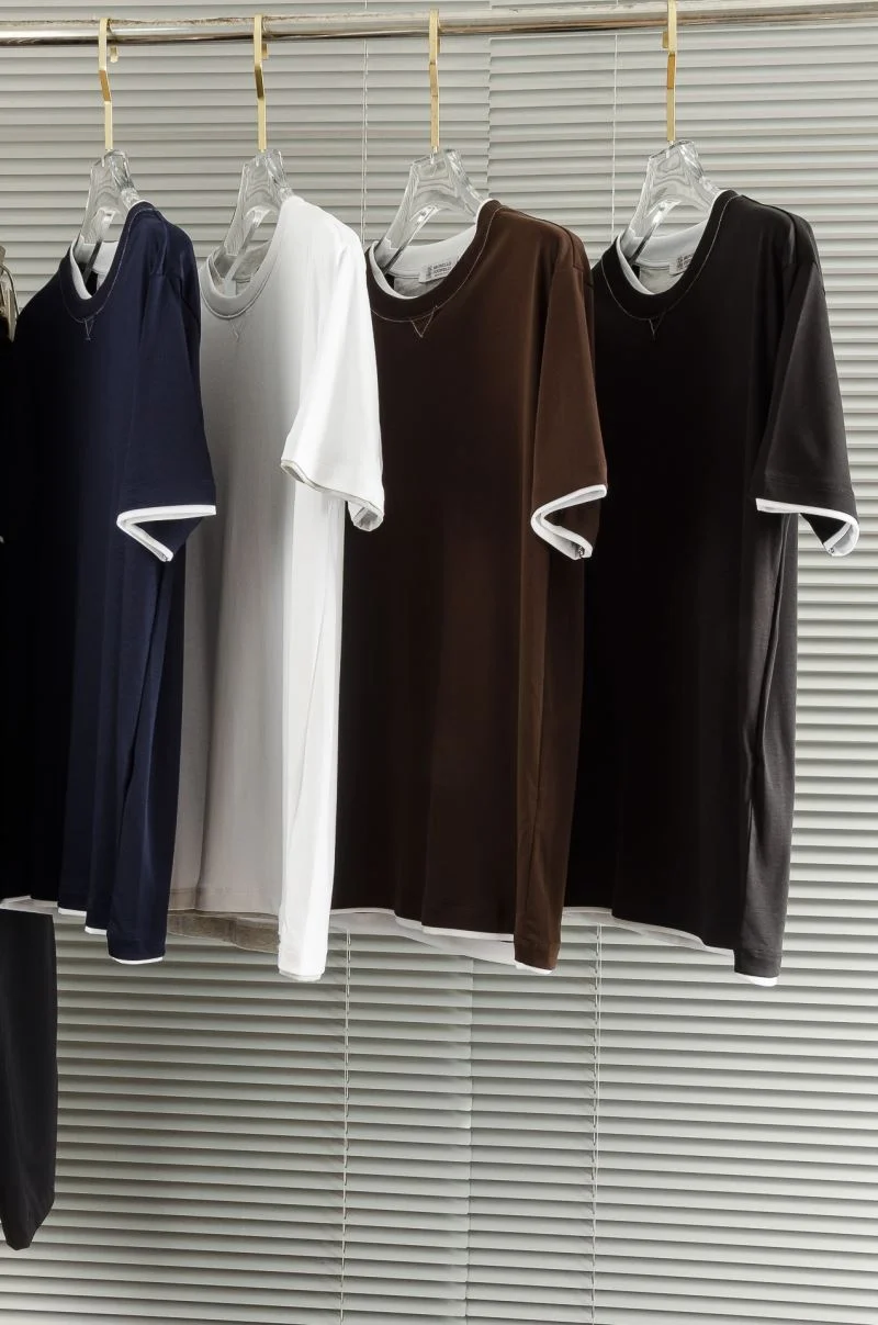 Brunello Cucinelli T-Shirts Youthful 163017