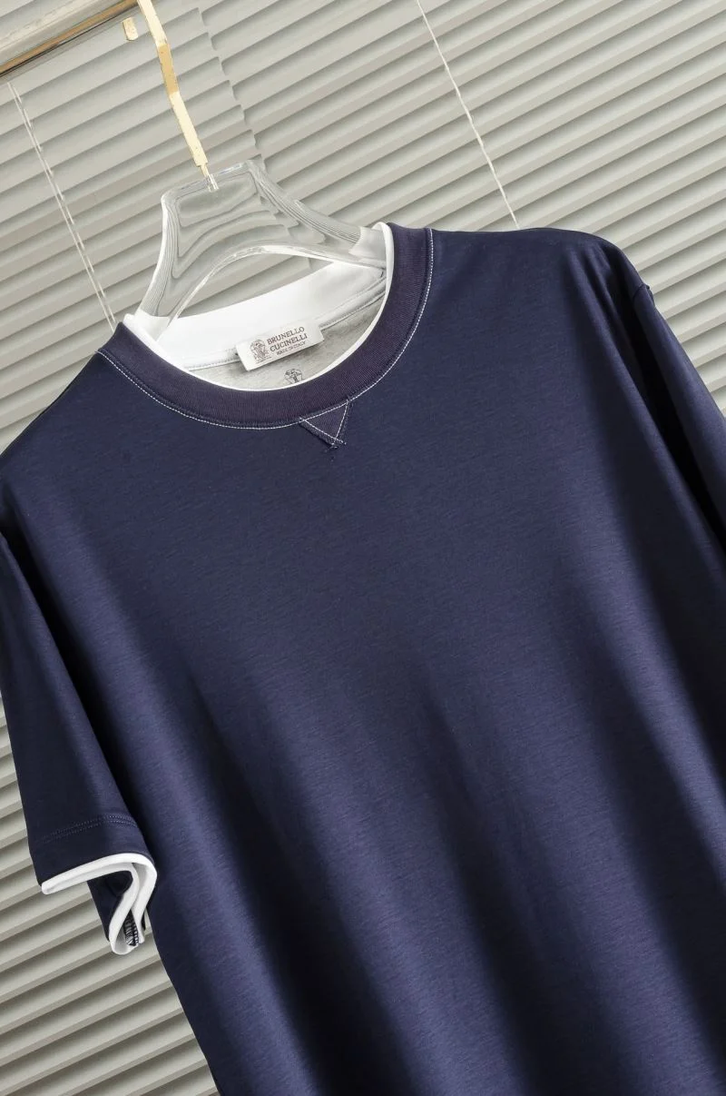 Brunello Cucinelli T-Shirts Sophisticated 163015
