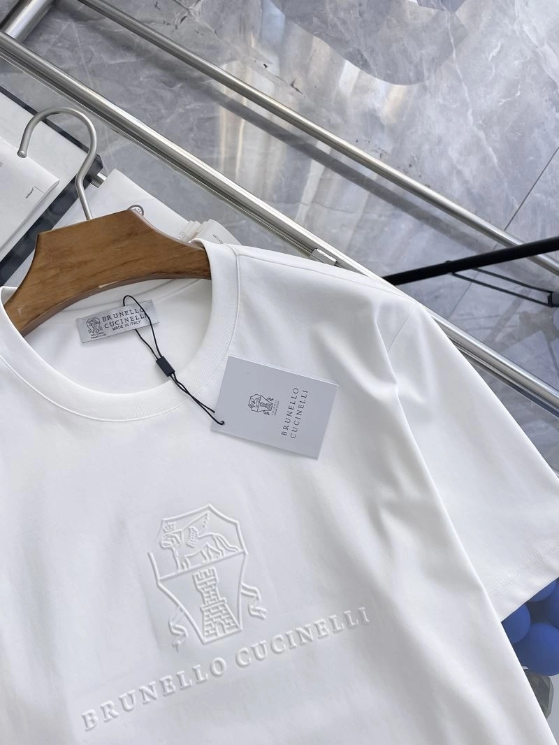Brunello Cucinelli T-Shirts WellDesigned 161927