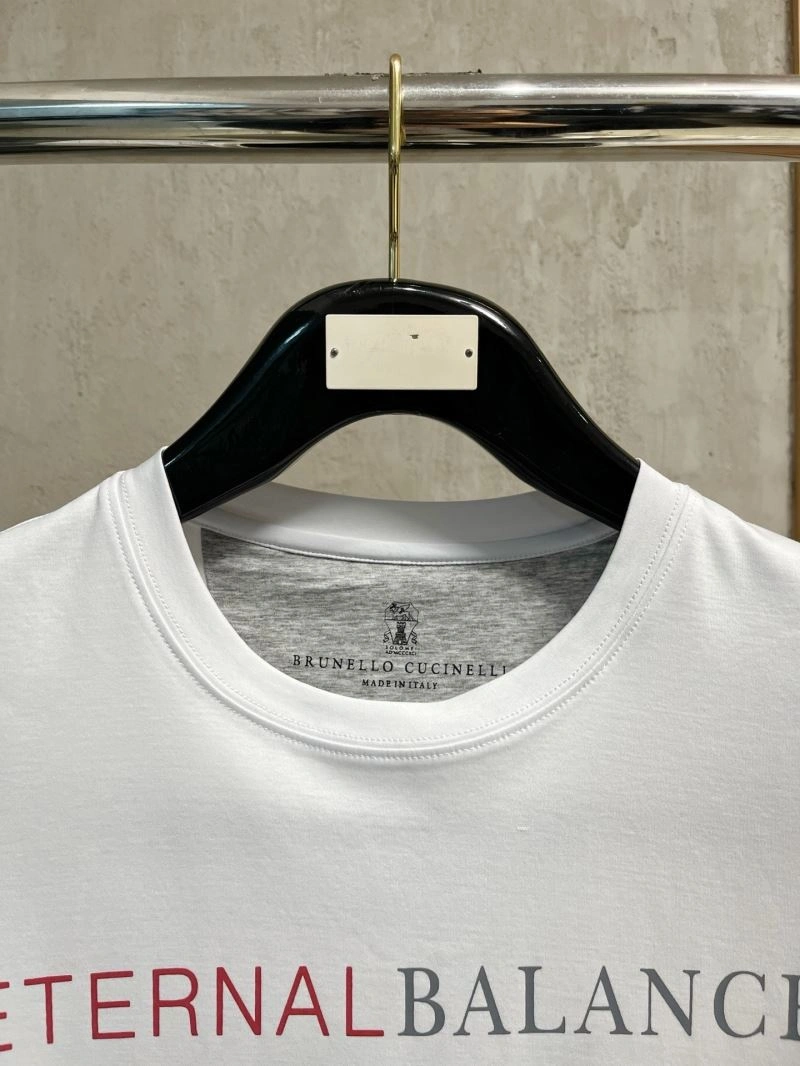 Brunello Cucinelli T-Shirts WaterResistant 161930