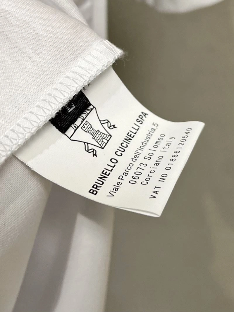 Brunello Cucinelli T-Shirts WaterResistant 161930