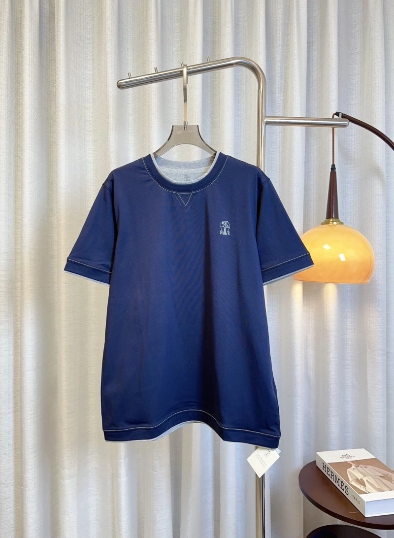 Brunello Cucinelli T-Shirts Sleek 151929
