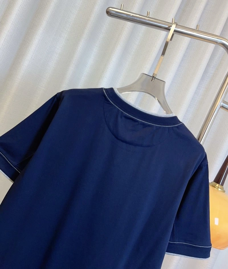 Brunello Cucinelli T-Shirts Sleek 151929