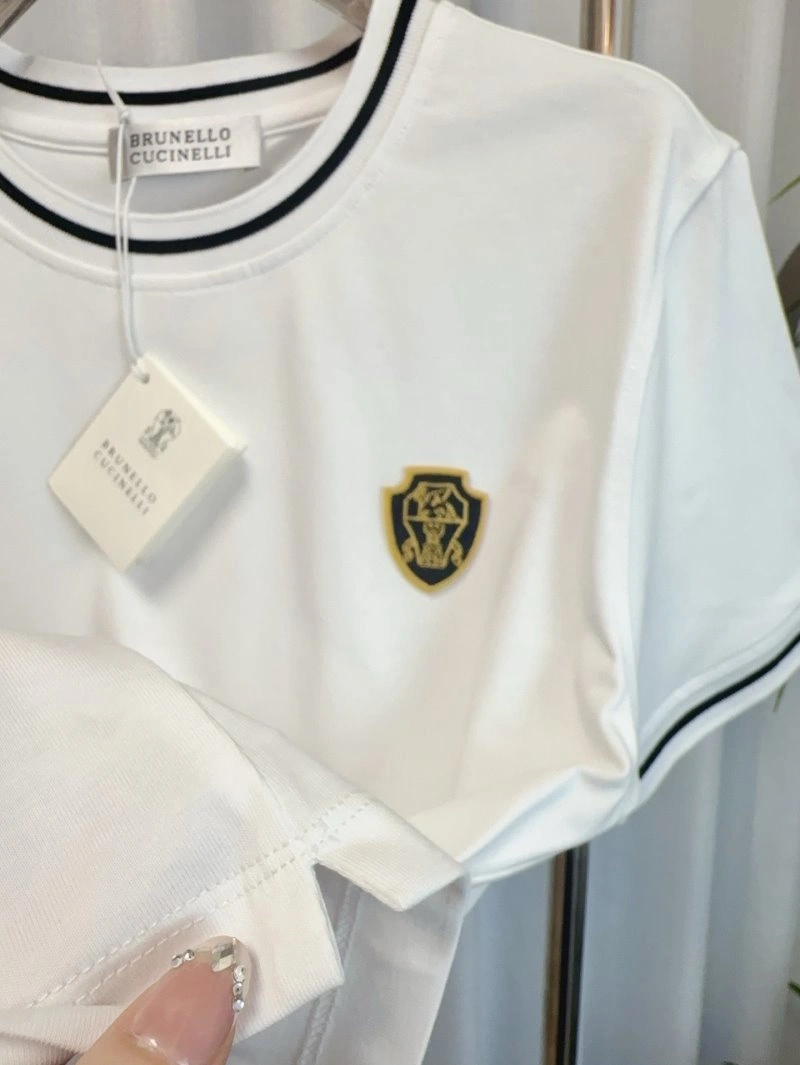 Brunello Cucinelli T-Shirts WellDesigned 151912