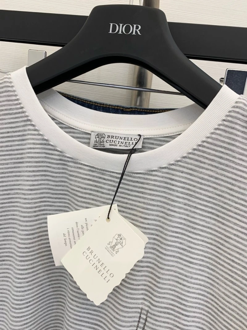 Brunello Cucinelli T-Shirts UrbanChic 149952