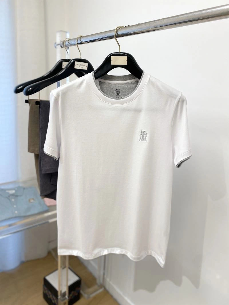 Brunello Cucinelli T-Shirts Youthful 160926
