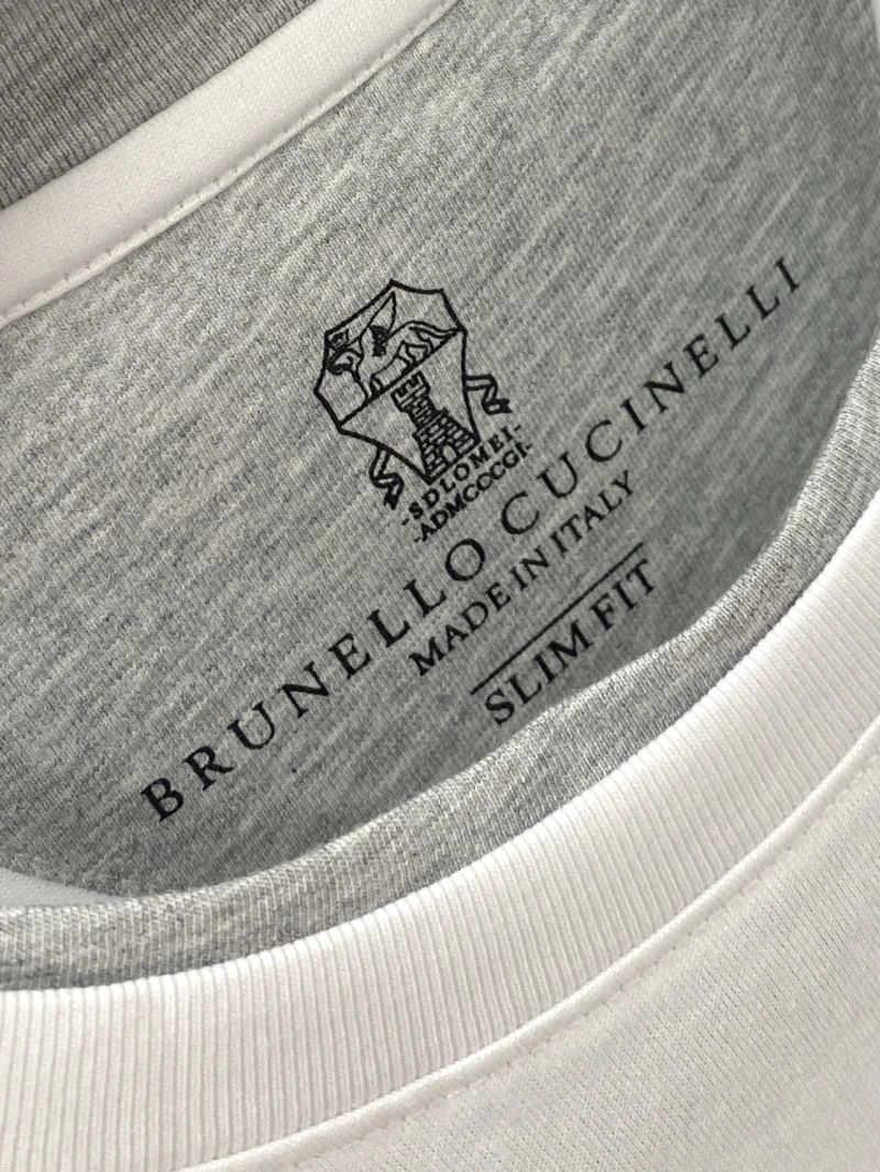 Brunello Cucinelli T-Shirts Youthful 160926
