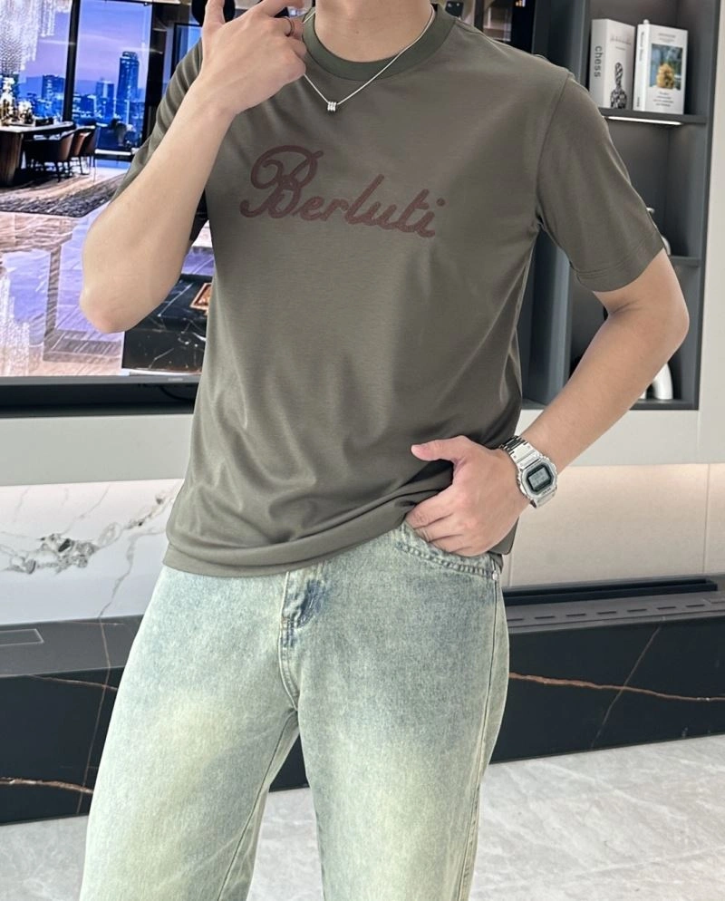 Contemporary Brunello Cucinelli T-Shirts 160998
