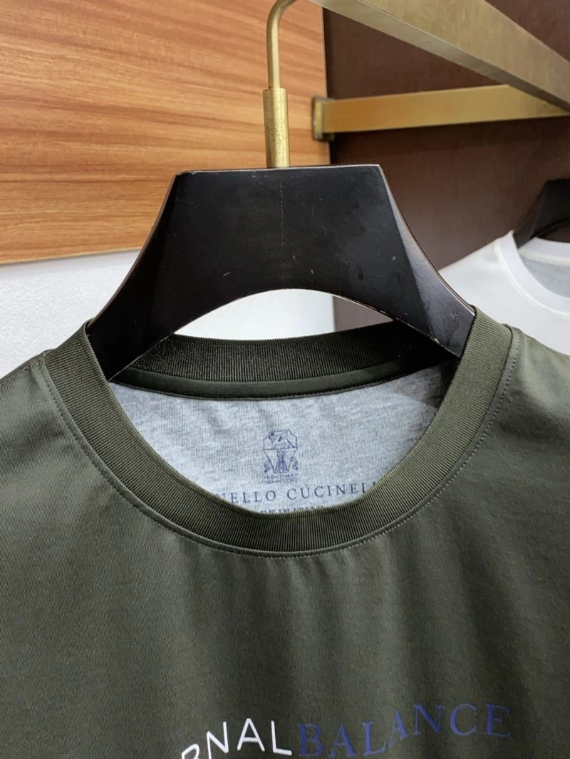 Brunello Cucinelli T-Shirts Comfortable 159692