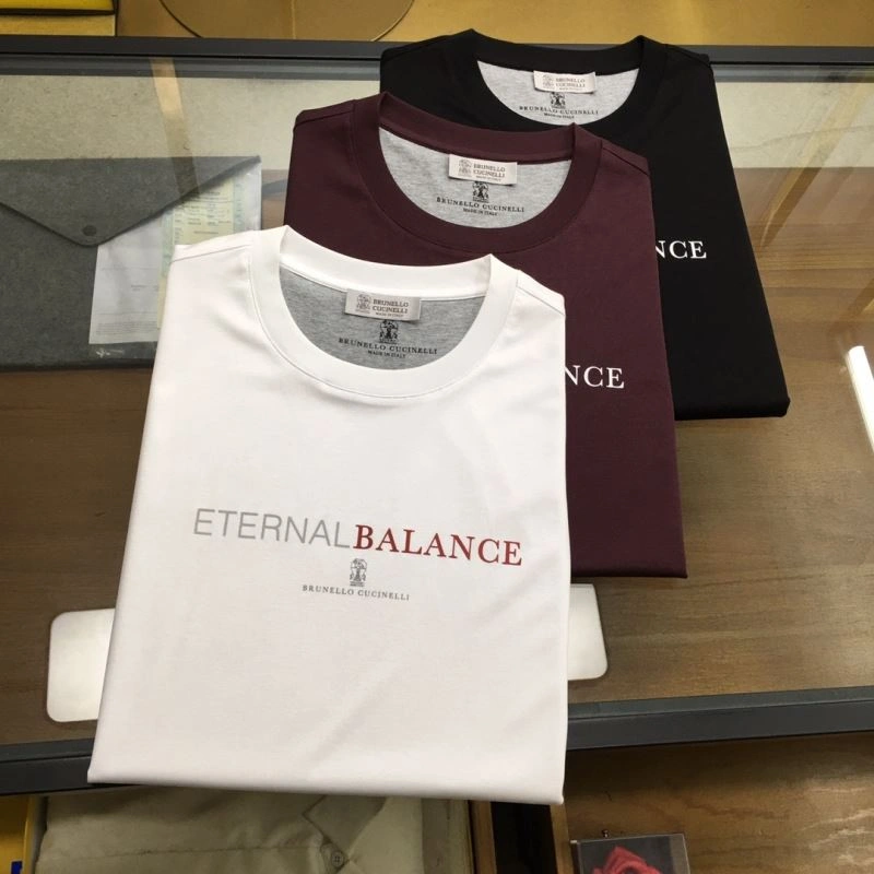 UrbanChic Brunello Cucinelli T-Shirts 158643